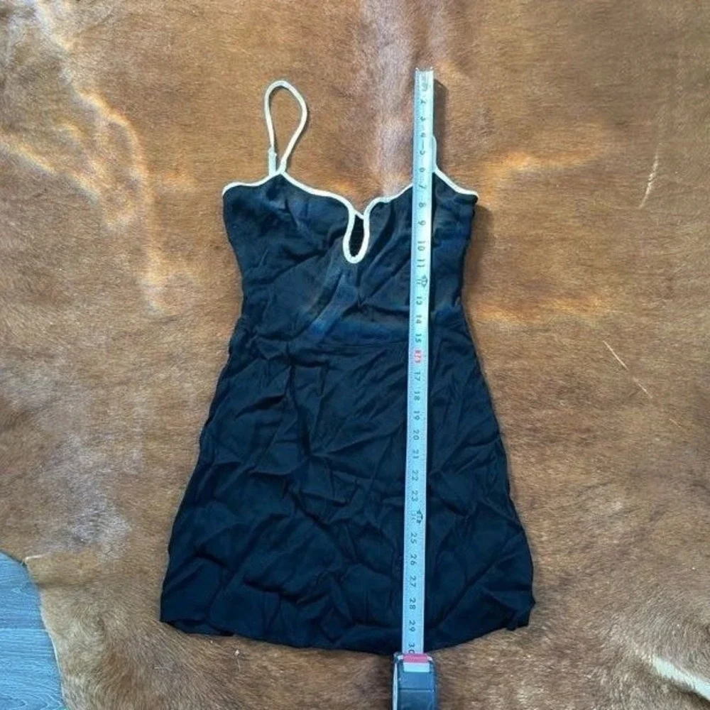 Reformation Black & White Contrast Mini Dress - Size 4 - Picture 5 of 8